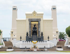 อนุสาวรีย์พระปฐมบรมราชานุสรณ์